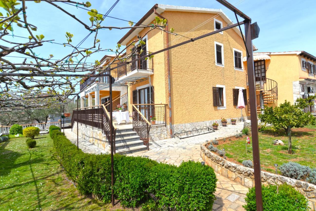 Apartment 1021 Fažana Exterior foto